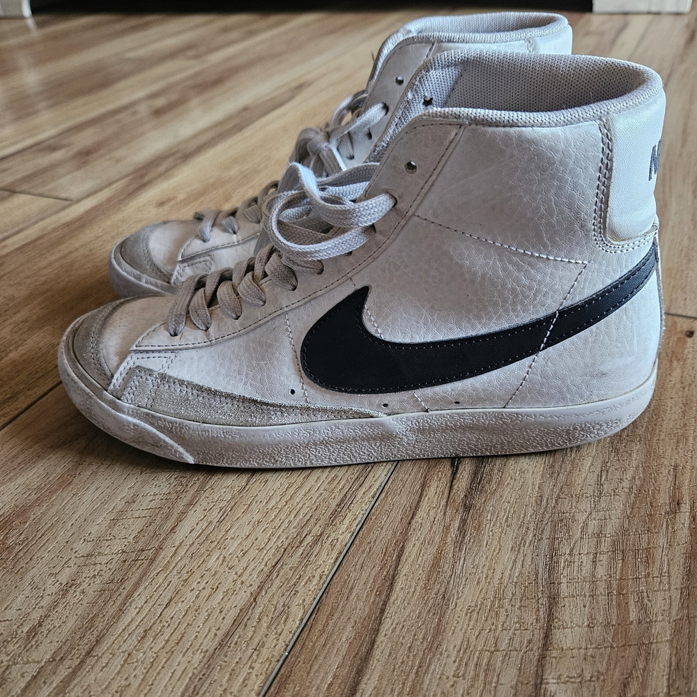 Nike White and Black Athletic Shoes